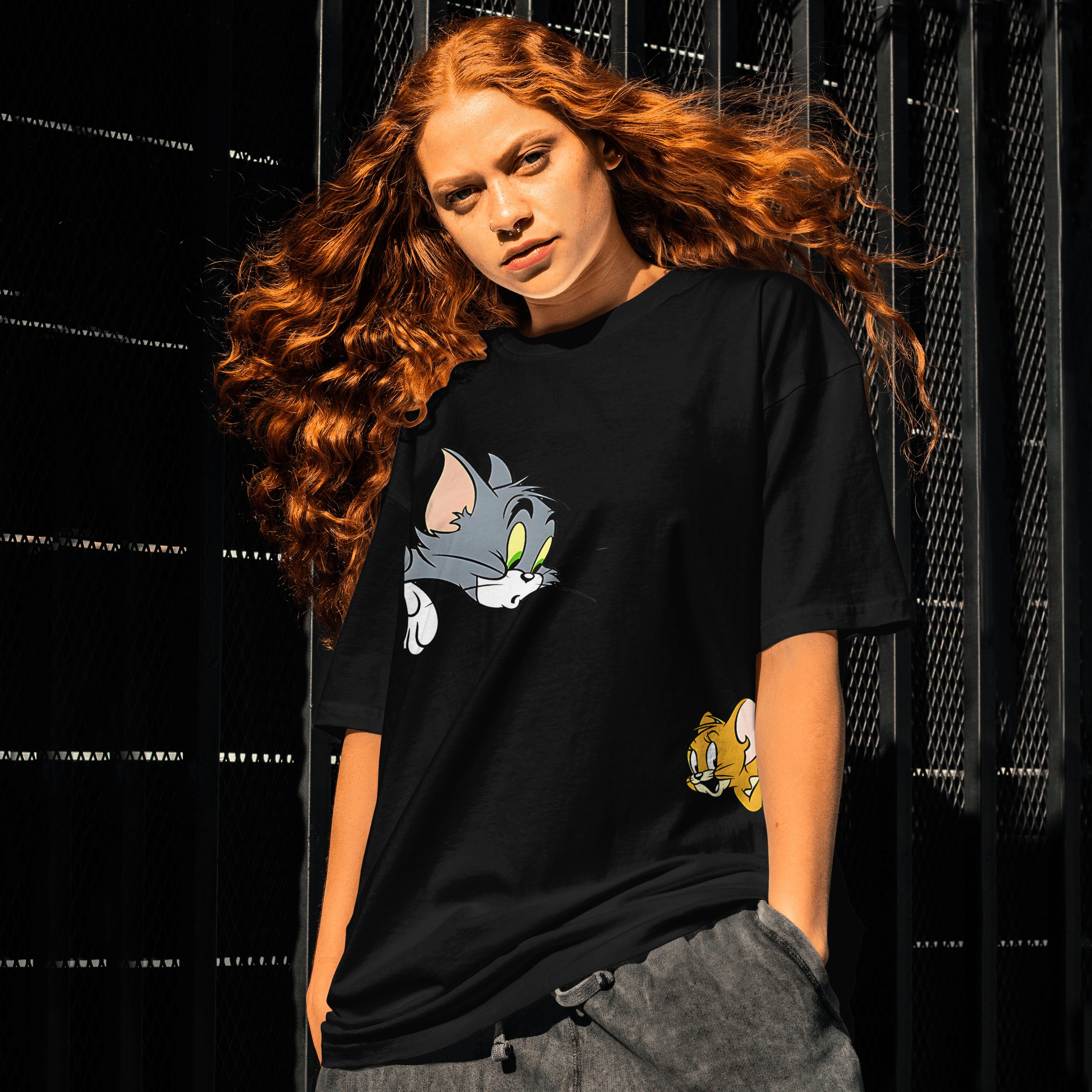 Tom and Jerry : unisex Limited Edition Hiding Graphic Printed Oversized T-shirt
