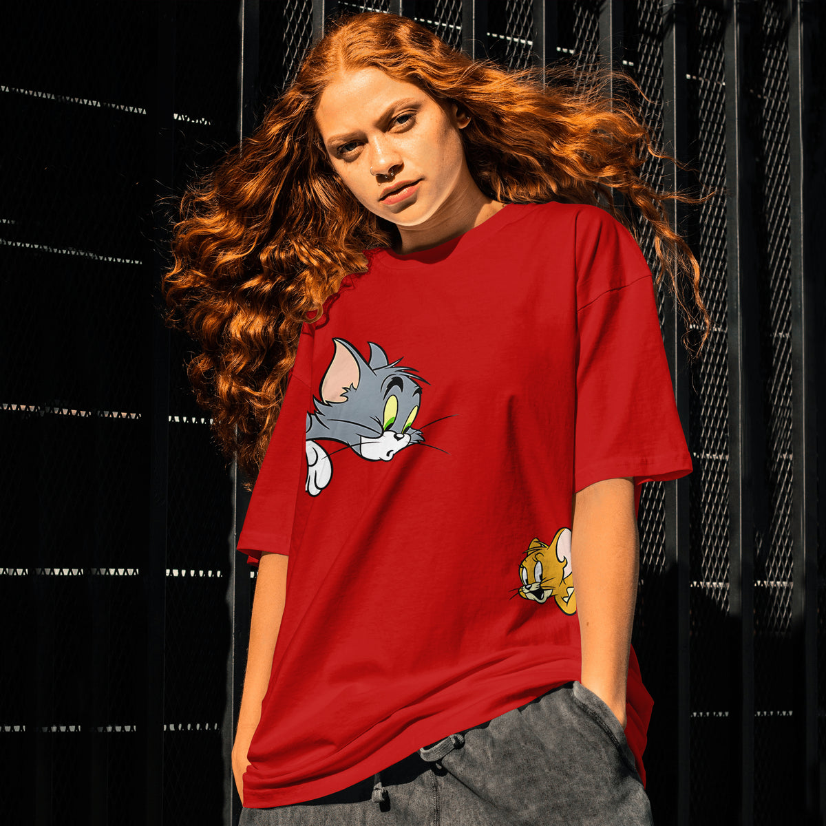 Tom and Jerry : unisex Limited Edition Hiding Graphic Printed Oversized T-shirt