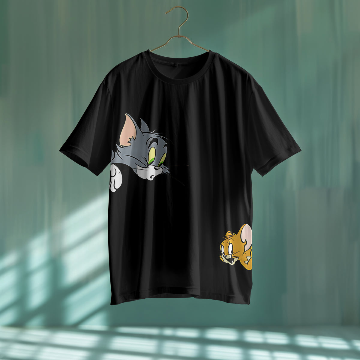 Tom and Jerry : unisex Limited Edition Hiding Graphic Printed Oversized T-shirt