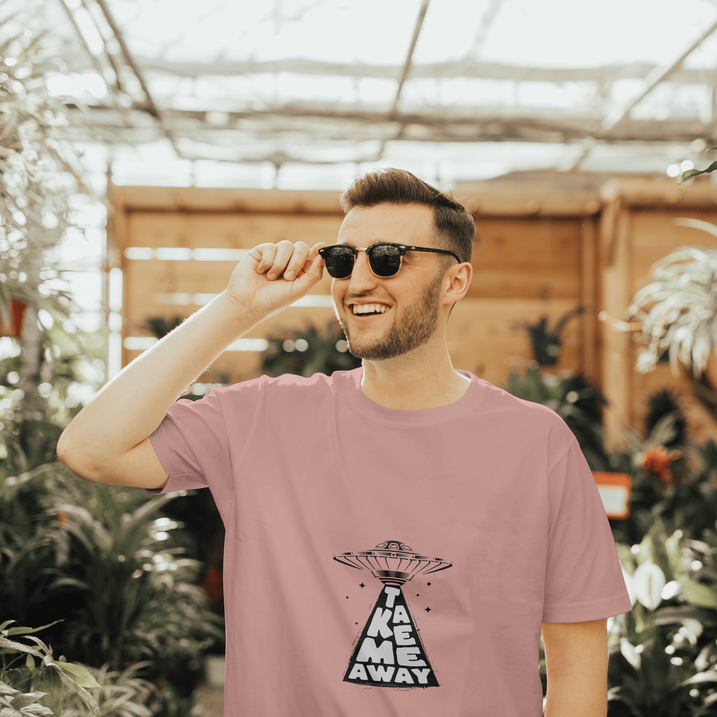 UFO - Light Weight Graphic Regular Fit T-Shirt For Men