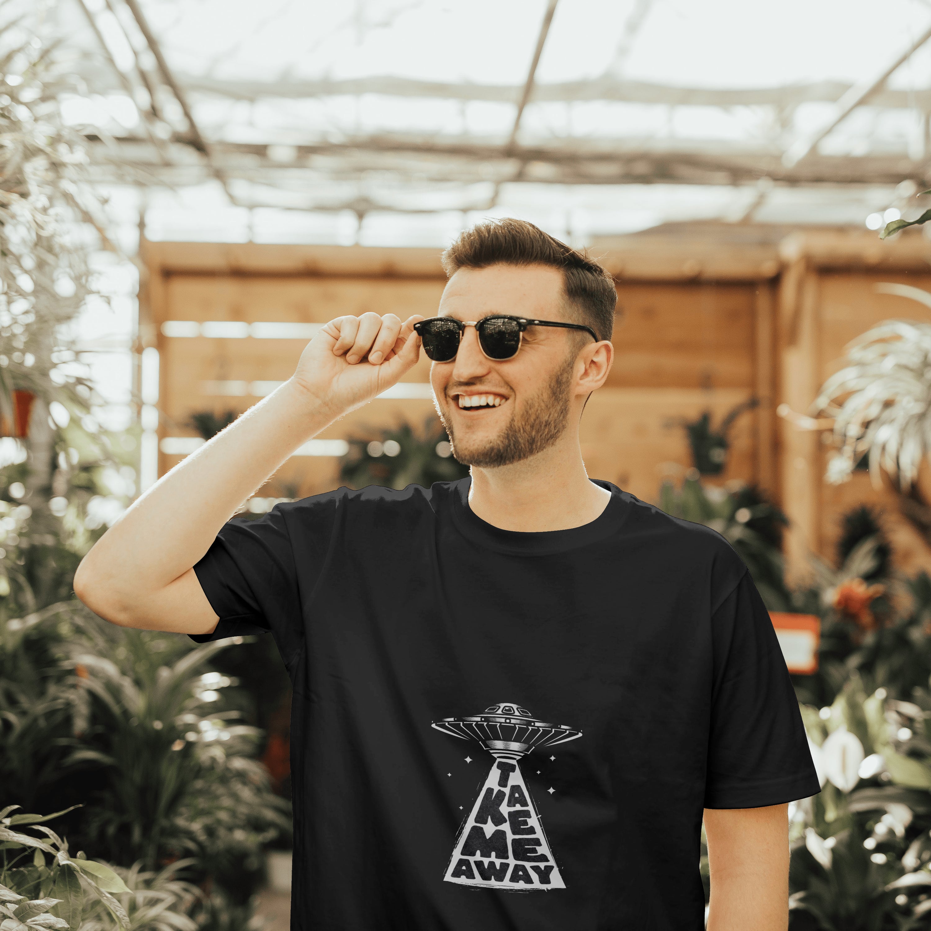 UFO - Light Weight Graphic Regular Fit T-Shirt For Men